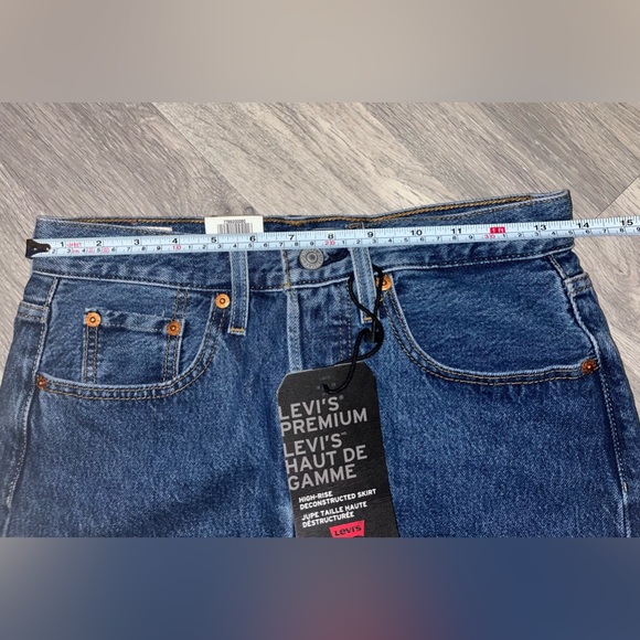 NWT | Levi’s l High Rise Deconstructed Skirt | Size 26 - Picture 8 of 8